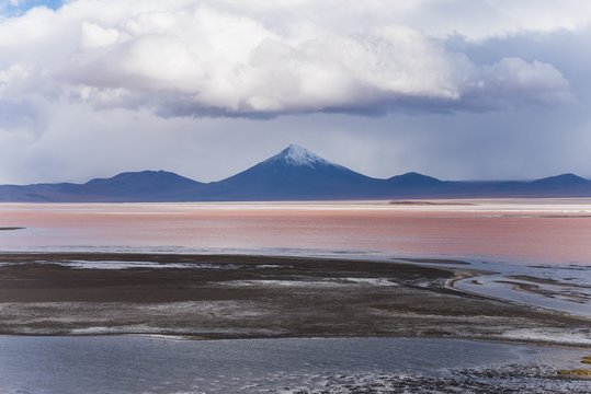 red lagoon in bolivia