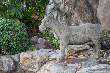 Wat Pho Statue
