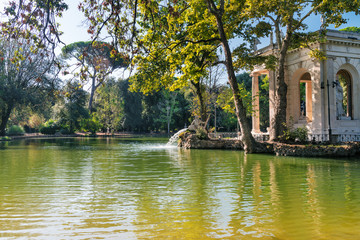 Fototapeta na wymiar Leisure lake on Villa Borghese in Rome, Italy