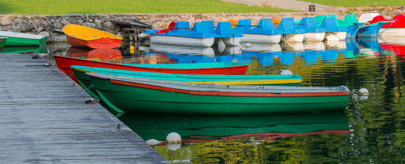 Fototapeta na wymiar Colorful boats.