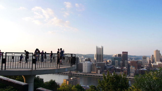 Pittsburgh Overlook Tourists