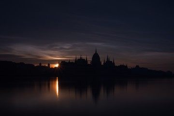 Fototapeta na wymiar Budapest parliament building in sunrise. Hungary