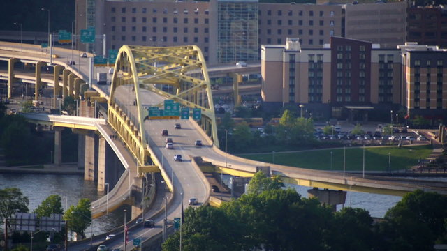 Fort Duquesne Bridge Traffic