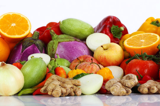 Frutta , ortaggi e zenzero