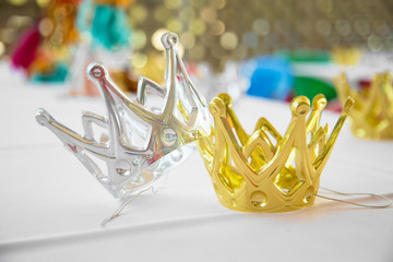 King and queen crowns play toys children party costume birthday celebration event