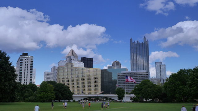 Pittsburgh Skyline Time Lapse 4K