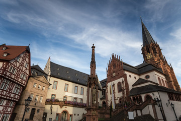 Fototapeta na wymiar stiftskirchenplatz aschaffenburg germany