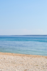 Küste der Insel Pag mit Blick aufs Mittelmeer