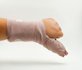 splint finger a broken bone