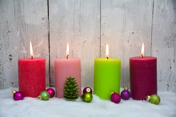 Weihnachtskarte - vier bunte Adventskerzen