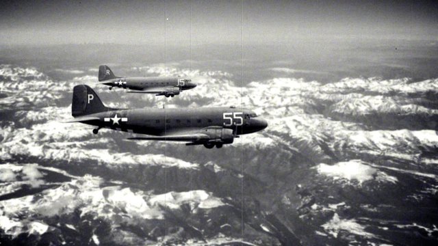 Douglas C-47 Vintage Planes 3928