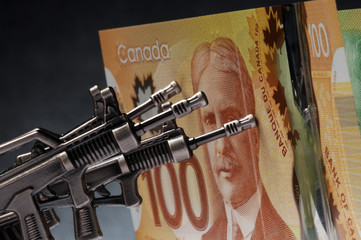কানাডিয়ান ডলার Kanadski dolar Canadian dollar Dólar canadiense...