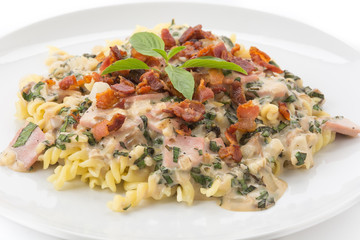 penne pasta with cream sauce
