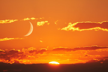 Sonne und Mond © Foto-Ruhrgebiet