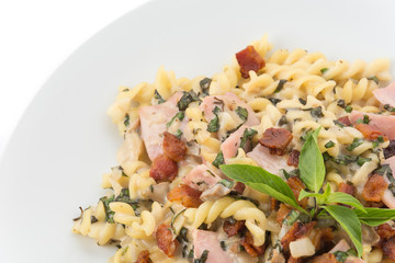 penne pasta with cream sauce