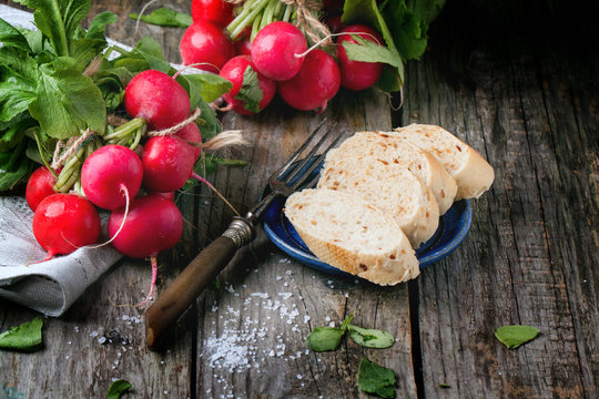 Radieschenbrot Bilder – Durchsuchen 30,957 Archivfotos, Vektorgrafiken ...