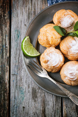Cakes profiteroles