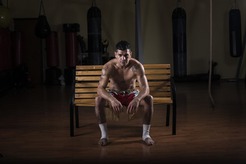 Fototapeta na wymiar Boxeur in attesa di combattere