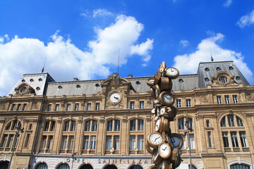 Fototapeta premium Gare saint Lazare à Paris, France