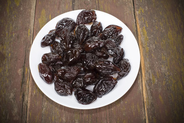 dried plum candied