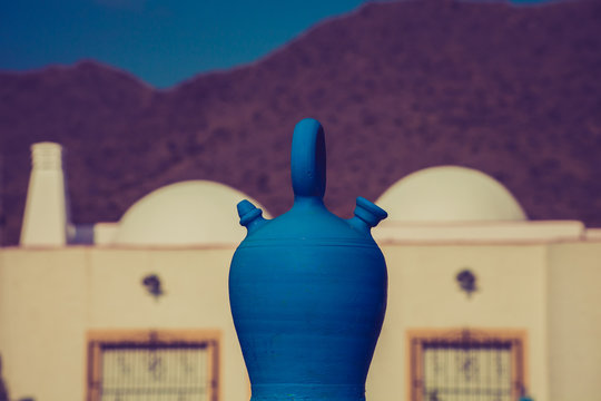 Earthenware vessel (botijo)