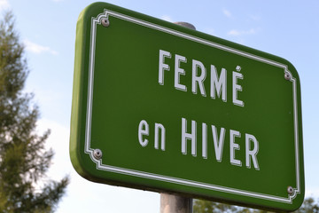 Fototapeta premium Fermé en hiver