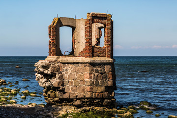 Fototapeta premium Kreideküste Rügen Verlassenes Gebäude