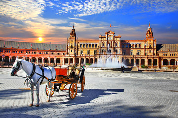 Fototapeta premium Zabytki Hiszpanii - piazza Espana w Sewilli, Andaluzja