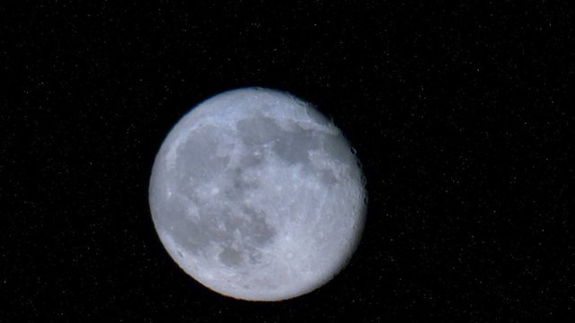 Real Full Moon in Night Sky Timelapse