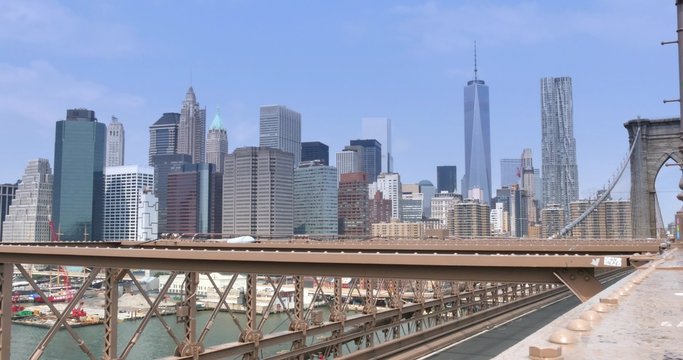 4K Manhattan Skyline from the Brooklyn Bridge
