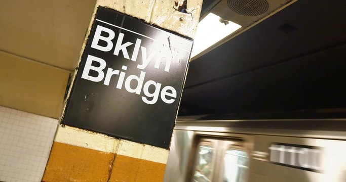 4K Brooklyn Bridge Subway Station