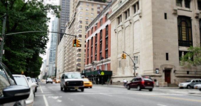 4K Manhattan Traffic Establishing Shot
