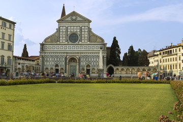 Fototapeta na wymiar Santa Maria Novella church in florence 
