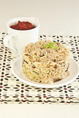 arroz con salsa roja