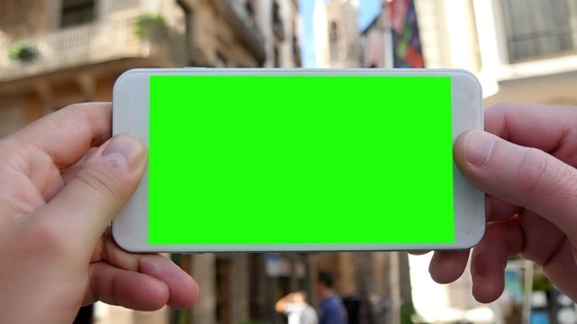 4K Green Screen Smartphone in Barcelona