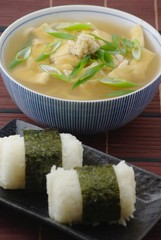 京風たぬきうどん