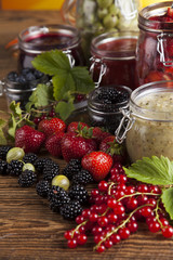 Fruit jamand, Set of glass jars
