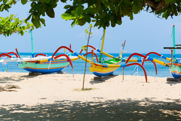 バリ島/サヌール海岸(Sanur beach)の船(Jukung) © Cahaya Images