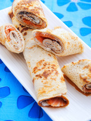 Salmon wraps with cheese