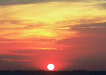 Obraz premium Scenic view of beautiful sunset 