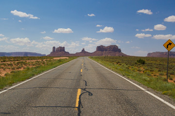 The road to Monument Valley