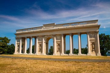 Obraz premium Colonnade