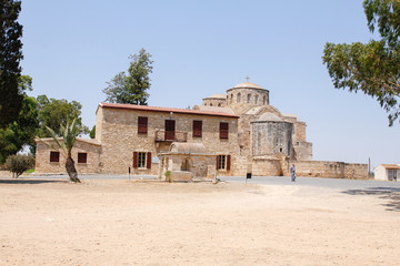 Кипр. Старая церковь.