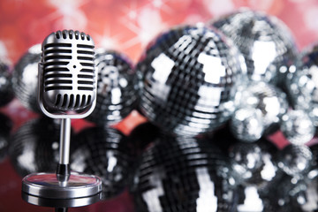 Fototapeta na wymiar Sound waves, Microphone with disco balls