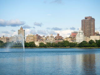 Fototapeta na wymiar The Central Park reservoir in New York