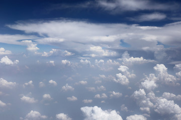 Fototapeta premium Cloud on blue sky in the daytime.