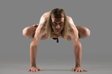 Urdhva Kukkutasana