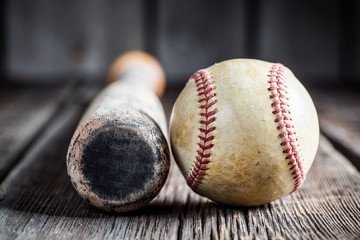 Old baseball bat and Ball © shaiith