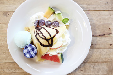 crape cake with fruit