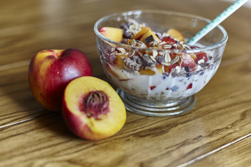 Müslischale mit Nekatrinen